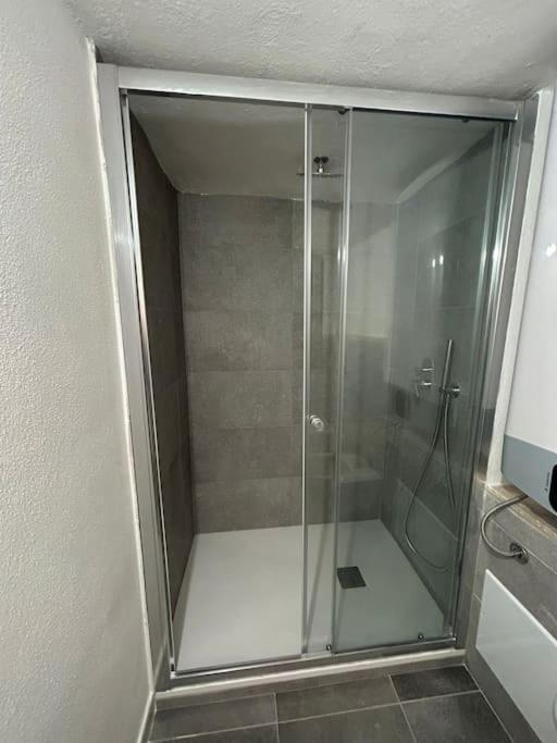 Appartamento Al Centro Di Cagliari Luaran gambar