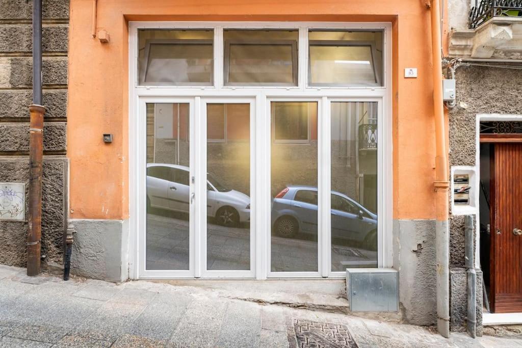 Appartamento Al Centro Di Cagliari Luaran gambar